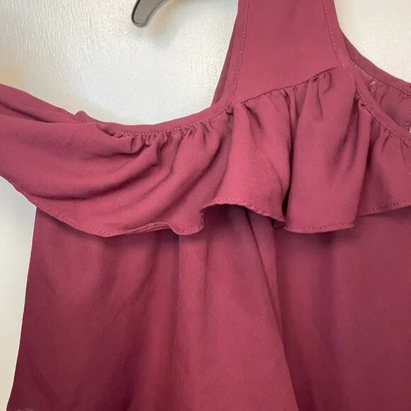 Takara Burgundy over the shoulder blouse - Picture 5 of 12